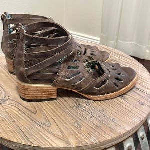 FreeBird by Steven leather sandals
